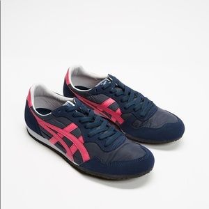 NWT Onitsuka Tiger Serrano - Unisex